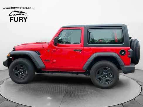 Used 2022 Jeep Wrangler Sport AWD/4WD image 6