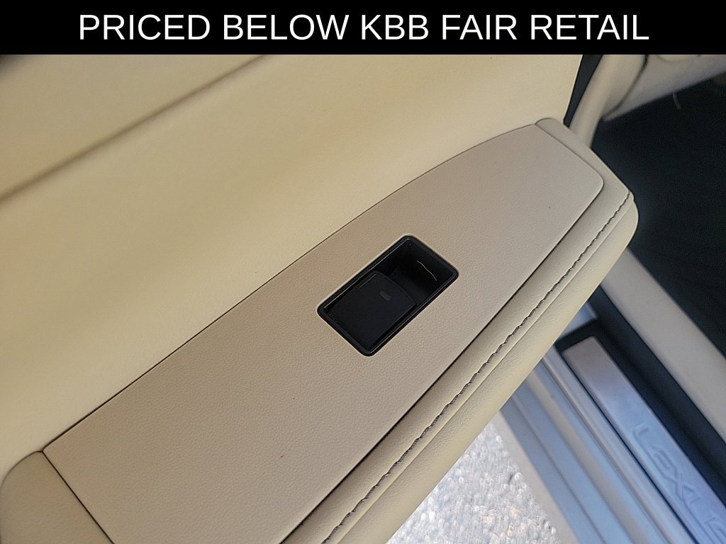 Used 2015 Lexus ES 350 w/ Premium Package FWD image 14