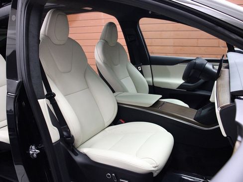 Used 2023 Tesla Model X image 20