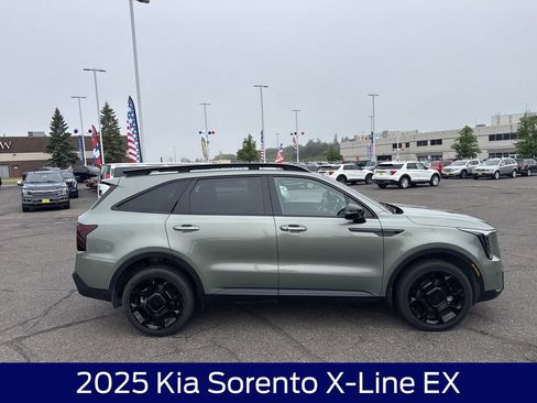 Used 2025 Kia Sorento X-Line EX AWD/4WD image 6