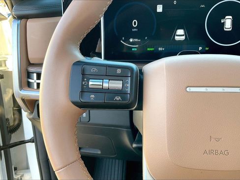Used 2025 Hyundai Santa Fe Limited image 18