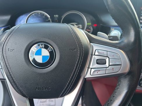 Used 2018 BMW 750i xDrive image 30