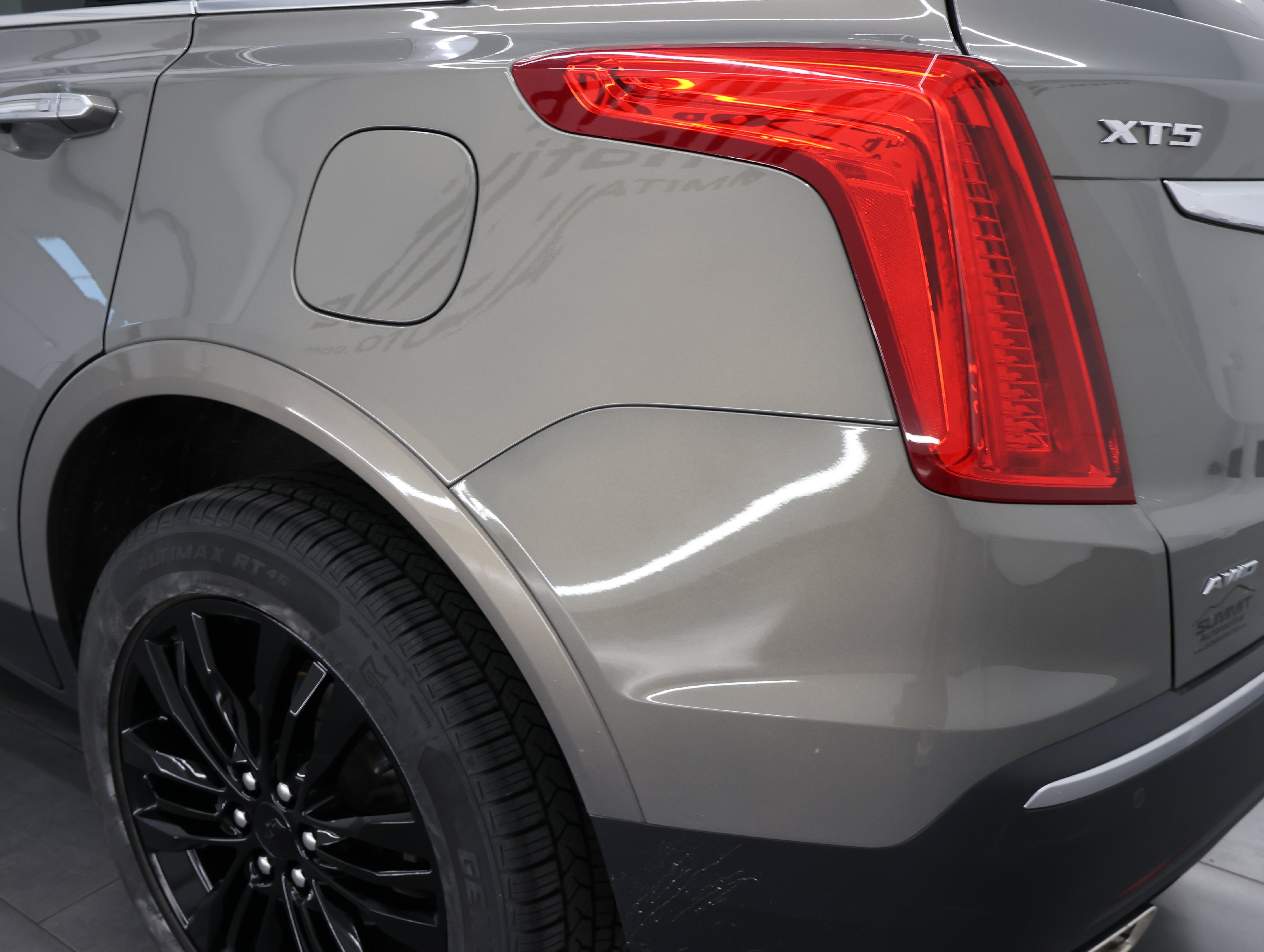 Used 2017 Cadillac XT5 Premium Luxury AWD/4WD image 31