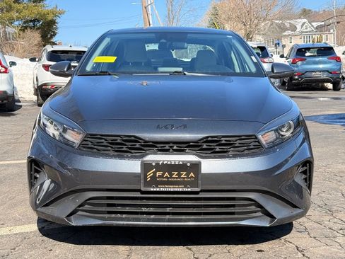 Used 2022 Kia Forte LXS w/ LXS Technology Package FWD image 12