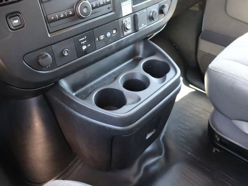 Used 2022 Chevrolet Express 3500 w/ Power Convenience Package RWD image 23