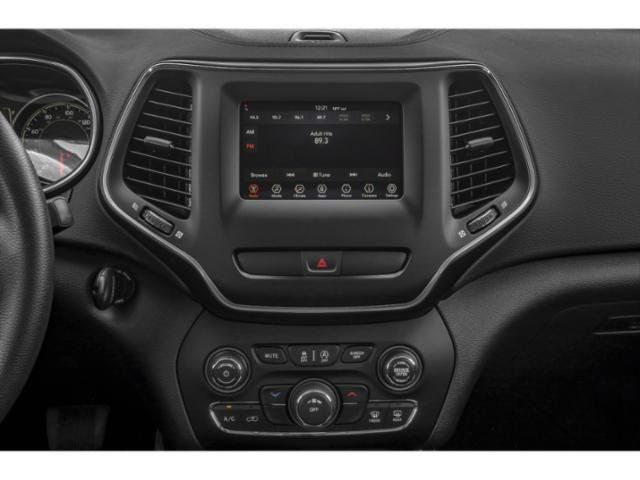 Used 2019 Jeep Cherokee Latitude Plus AWD/4WD image 13
