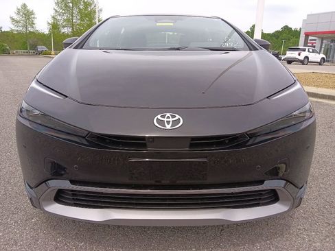 New 2026 Toyota Prius Limited FWD image 8