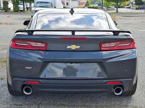 Used 2018 Chevrolet Camaro SS image 10