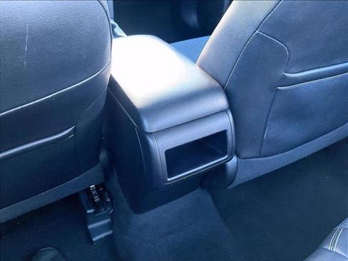 Used 2014 Toyota Camry SE image 22