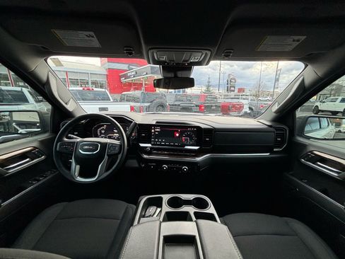 Used 2024 GMC Sierra 1500 Elevation image 21