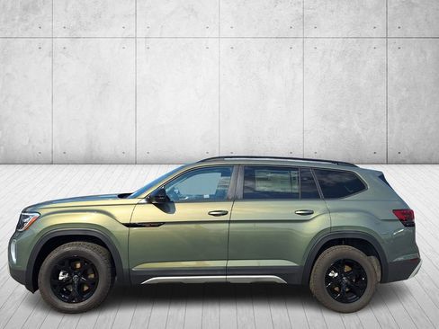 New 2026 Volkswagen Atlas Peak Edition image 2