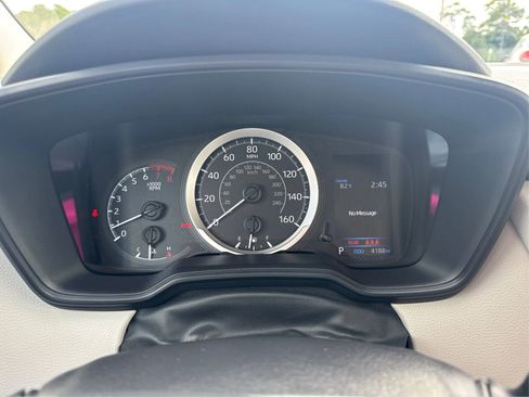 Used 2021 Toyota Corolla LE image 11