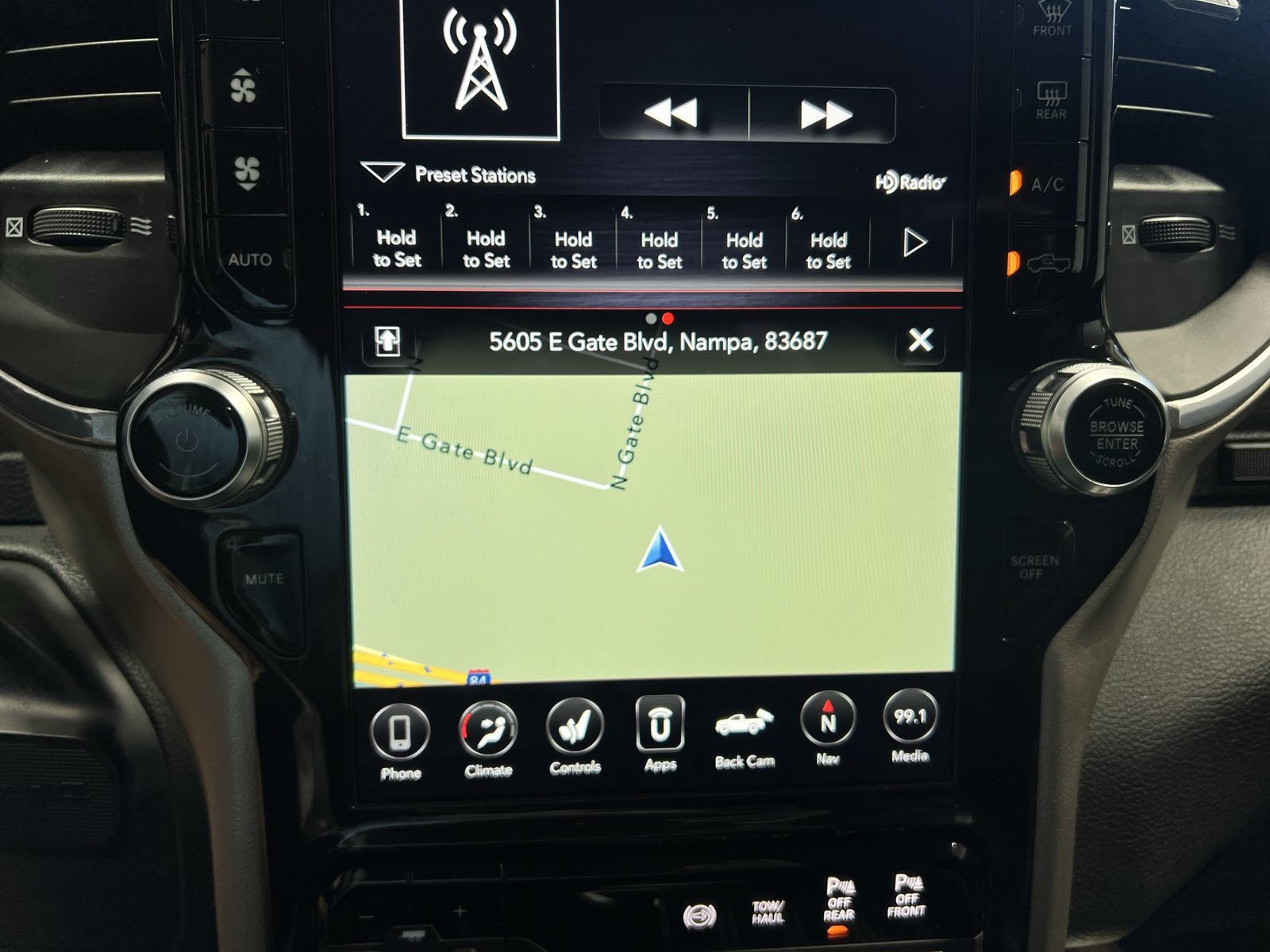 Used 2021 RAM 3500 Laramie AWD/4WD image 18