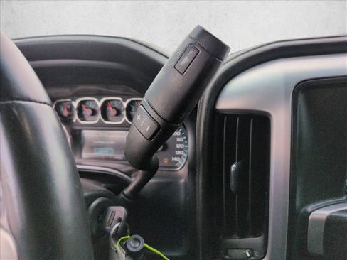 Used 2018 GMC Sierra 1500 SLE w/ SLE Value Package image 10