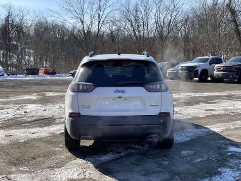 Used 2022 Jeep Cherokee Latitude Lux w/ Sun & Sound Group image 4