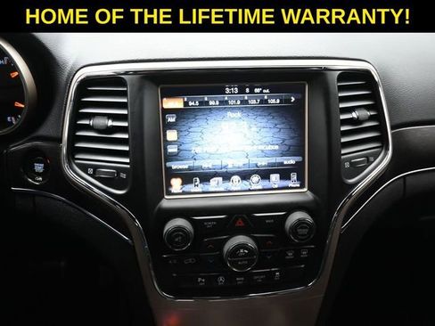 Used 2017 Jeep Grand Cherokee Limited image 32