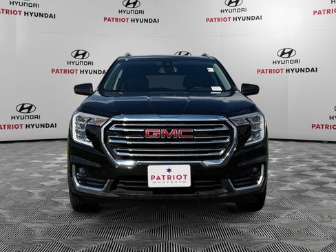 Used 2024 GMC Terrain SLT AWD/4WD image 8