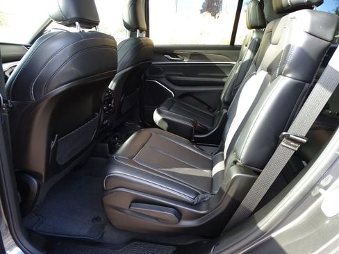 Used 2021 Jeep Grand Cherokee L Limited image 10