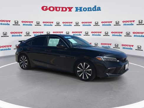 Certified 2024 Honda Civic EX-L image 2