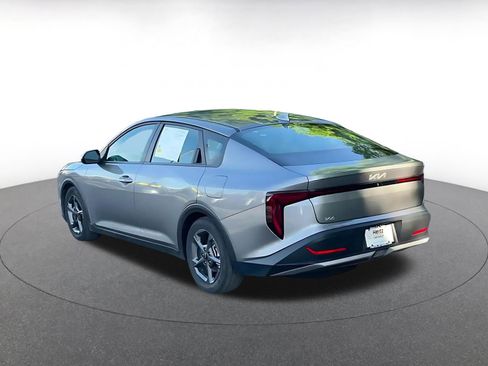Used 2025 Kia K4 FWD image 11