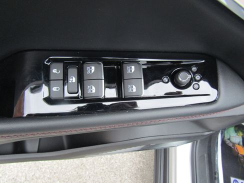 Used 2024 Jeep Wagoneer Launch Edition image 21