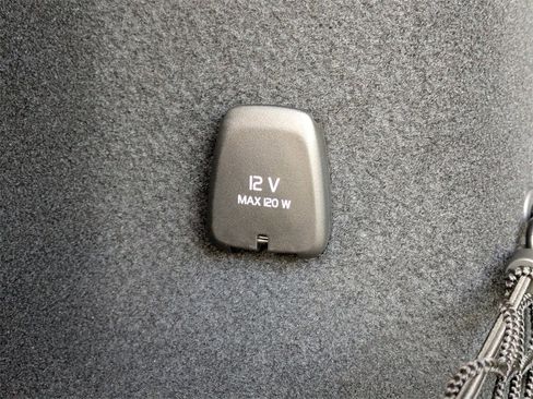 New 2026 Volvo XC60 B5 Ultra w/ Protection Package Premier image 15