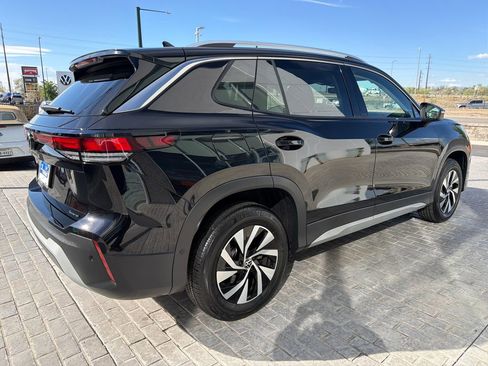 Used 2025 Volkswagen Tiguan S image 7