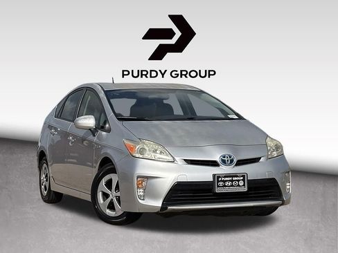 Used 2015 Toyota Prius Two FWD image 25