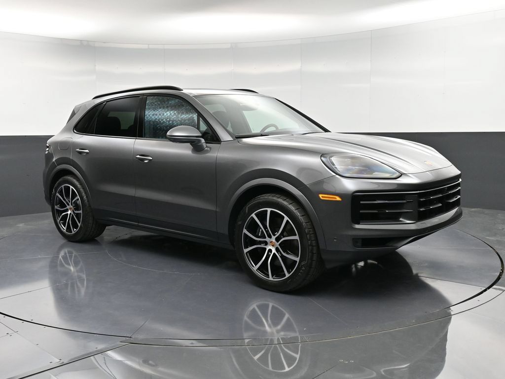 Certified 2026 Porsche Cayenne AWD/4WD image 10
