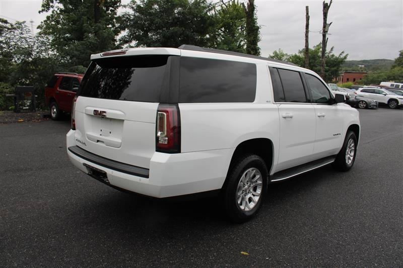 Used 2017 GMC Yukon XL SLT AWD/4WD image 7