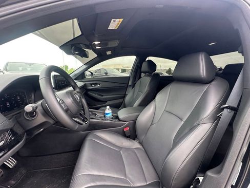 Used 2025 Honda Accord Sport image 9
