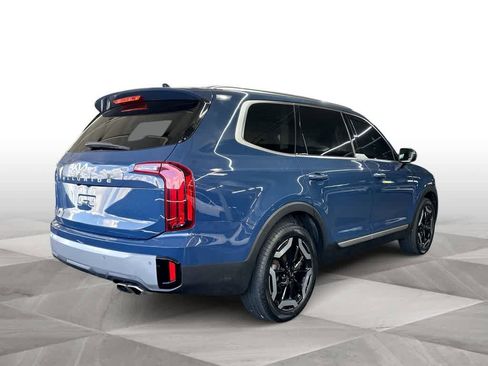 Certified 2024 Kia Telluride S w/ S Sunroof Package FWD image 8