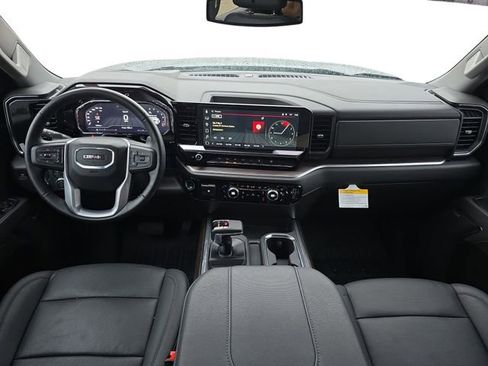 Used 2025 GMC Sierra 1500 SLT image 9