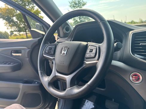 Used 2024 Honda Ridgeline Sport image 17
