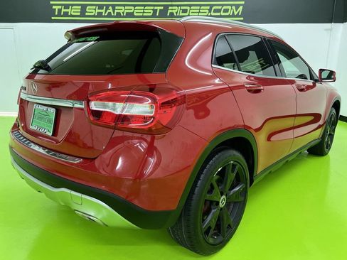 Used 2019 Mercedes-Benz GLA 250 w/ Premium Package image 10