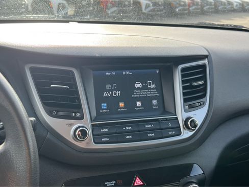 Used 2018 Hyundai Tucson SEL image 34