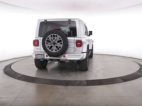 Used 2024 Jeep Wrangler High Altitude AWD/4WD image 9