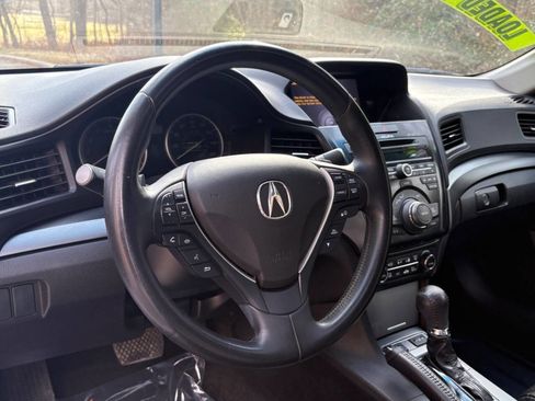 Used 2013 Acura ILX w/ Technology Package image 14