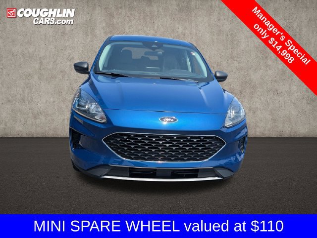 Used 2022 Ford Escape SE w/ Cold Weather Package FWD image 2