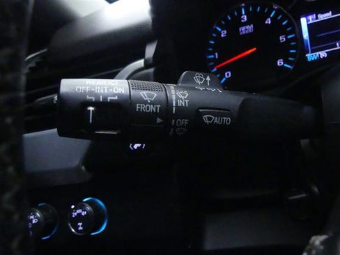 Used 2020 GMC Yukon SLT image 17