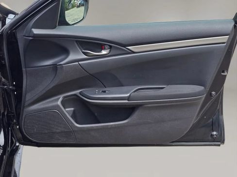 Used 2018 Honda Civic Sport image 16