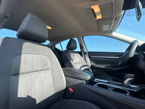 Certified 2023 Nissan Altima 2.5 SV FWD image 28