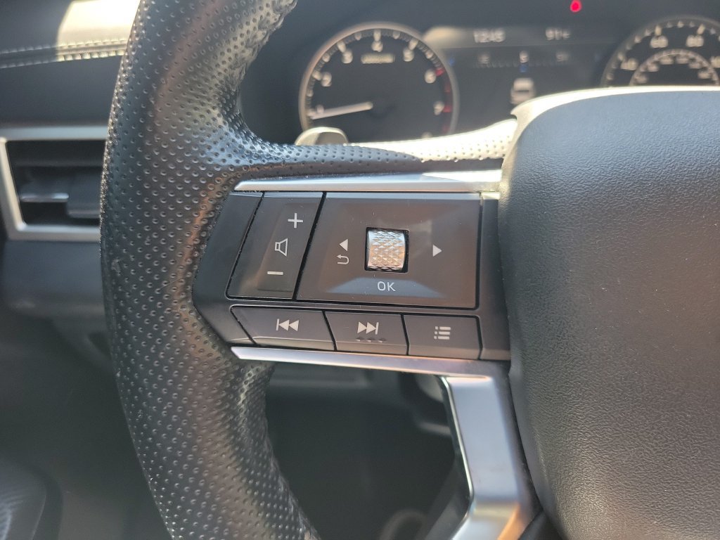 Used 2022 Mitsubishi Outlander SEL FWD image 23
