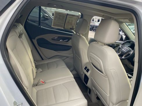 Used 2022 GMC Terrain Denali image 16