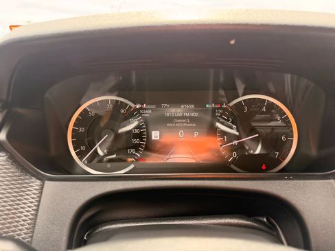 Used 2022 Land Rover Range Rover Velar R-Dynamic S AWD/4WD image 15