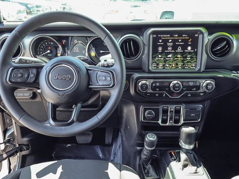 Used 2023 Jeep Wrangler Unlimited w/ 8.4" Radio Group AWD/4WD image 3