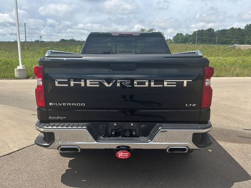 Used 2019 Chevrolet Silverado 1500 LTZ w/ LTZ Plus Package AWD/4WD image 4