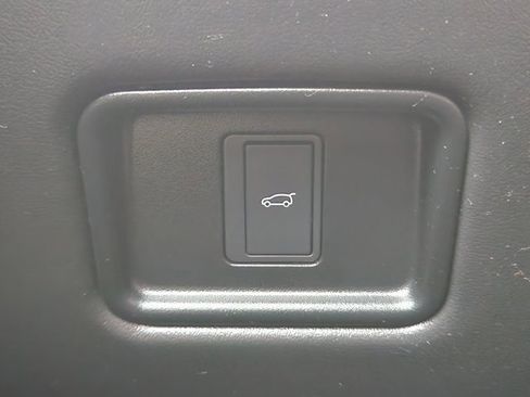 Used 2024 Land Rover Range Rover Sport Dynamic SE image 18