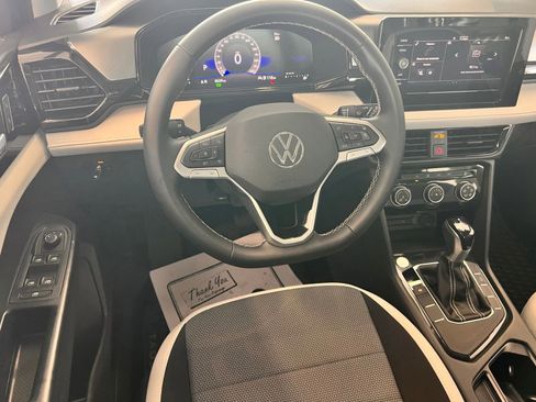 Certified 2025 Volkswagen Taos S FWD image 37