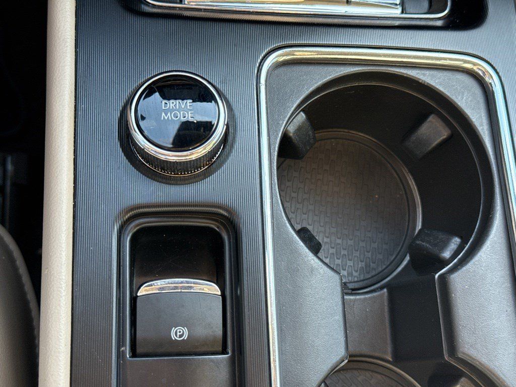 Used 2023 Lincoln Corsair Reserve w/ Equipment Group 202A FWD image 26